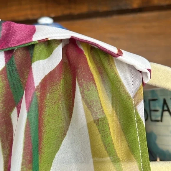 WORTHINGTON White/Burgundy/Green Jungle Pattern Sleeveless Top, Large Petite,GUC - Picture 4 of 9